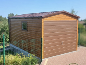 Plechová garáž 3×5 m – zlatý dub/výklopná vrata "IVO"