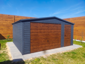 Plechová garáž 5×5 m – grafit tmavý matný/Zlatý dub světlý "BIVOJ"