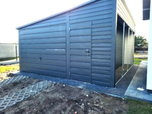 Plechová garáž 5×7 m – grafit tmavý matný "OLDIK"