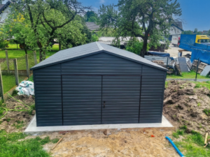 Plechová garáž 5×5 m – grafit tmavý matný "ALENA"
