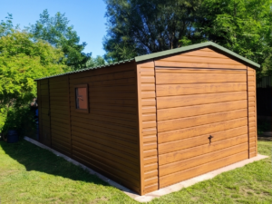 Plechová garáž 3,5×5 m Zlatý dub tmavý – BEN 5 / Montáž a doprava po celé ČR zdarma