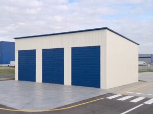 Plechová hala 12×6 x 3,5m – bílá/ modrá "VULKAN"